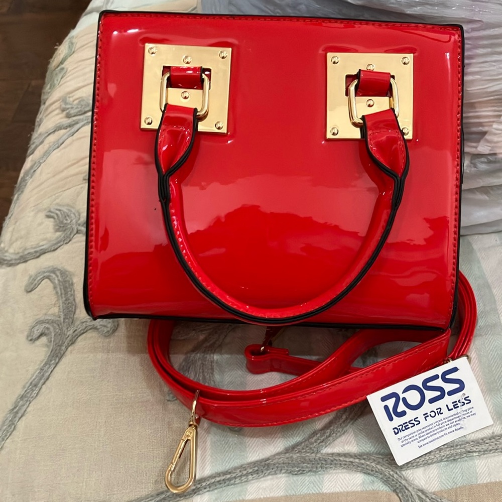 NWT Ross red patent leather handbag with adjustable/removable shoulder strap.
